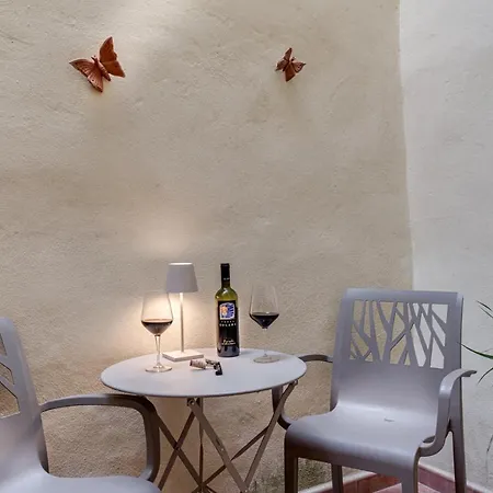 Bed & Breakfast Vedetta Townhouse - E Nel Centro Storico By Be Vedetta